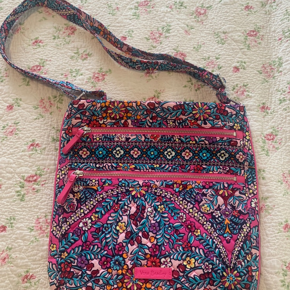 Vera Bradley Kaleidescope Triple Zip Hipster